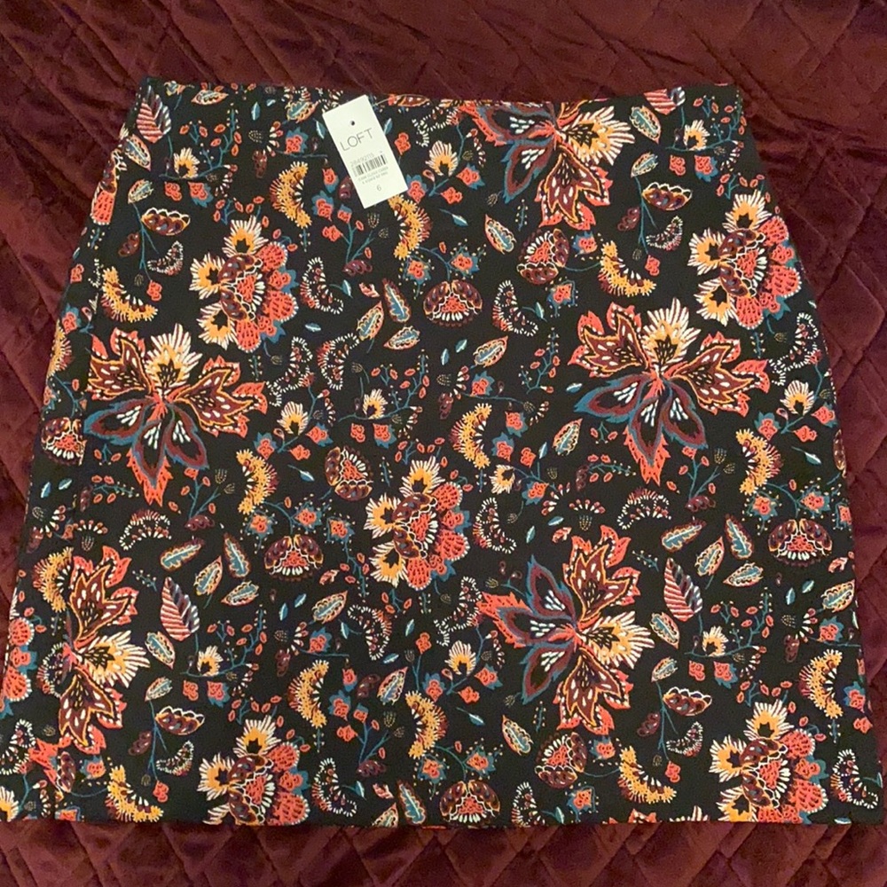 NWT Loft floral skirt - 6